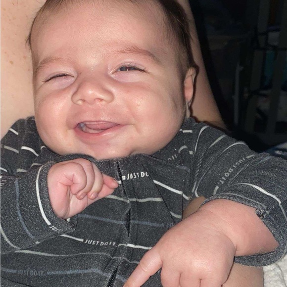 Please like and Share this live notification to know when I am live - Picture 12 of 17